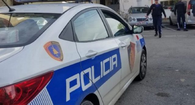Përplasi 11-vjeçarin në Vlorë dhe tentoi të largohej nga vendngjarja, kspet nga policia