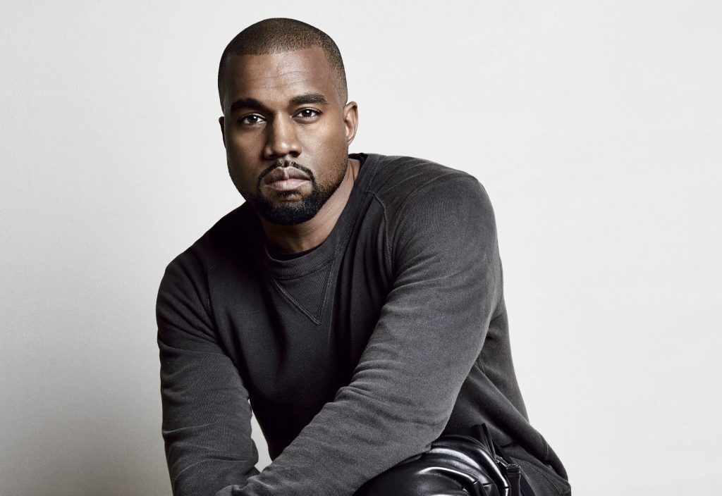 E bleu me një vlerë marramendëse, Kanye West lë pronën e tij në gjendje të mjeruar