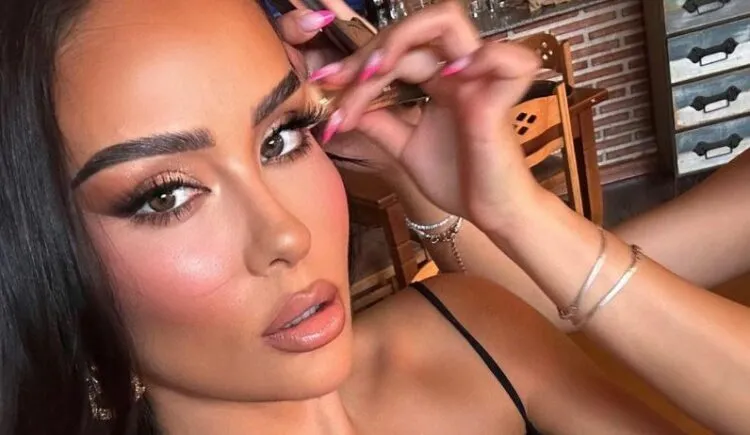 Xhensila ‘djeg’ rrjetin nga palestra, format e saj marrin gjithë vëmendjen