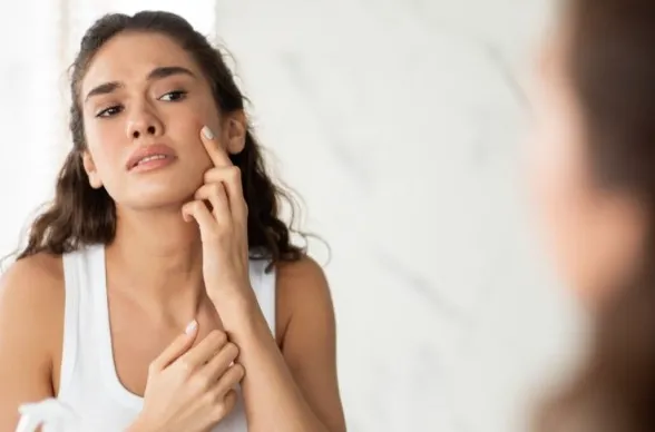 Nëse keni këto shenja në fytyrë, mund të keni këtë problem shëndetësor