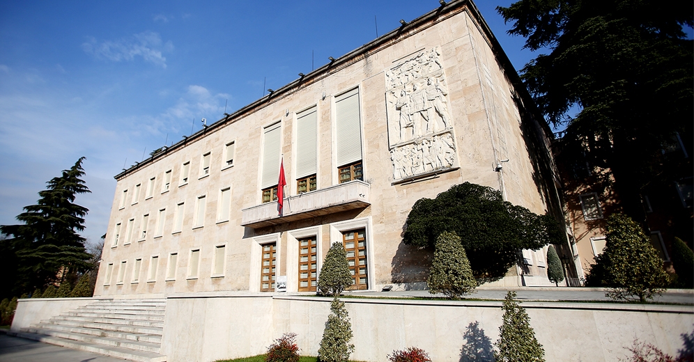 Qeveria miraton disa ndryshime për energjinë, ekonominë dhe administratën, zbardhen vendimet