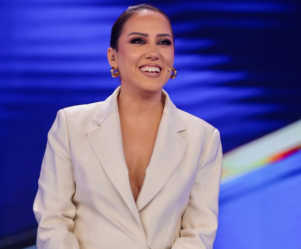 Personazhet e Top-Channel bëhen bashkë dhe “thumbojnë” Arbana Osmanin: “Se t’i je kokrra e k…” (Video)