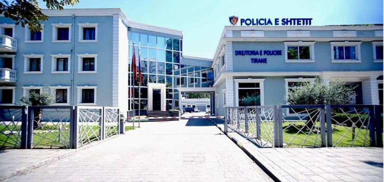 Zbardhet plagosja me armë zjarri e 34-vjeçarit në Tiranë, shpallen në kërkim autori dhe 2 bashkëpunëtorët e tij